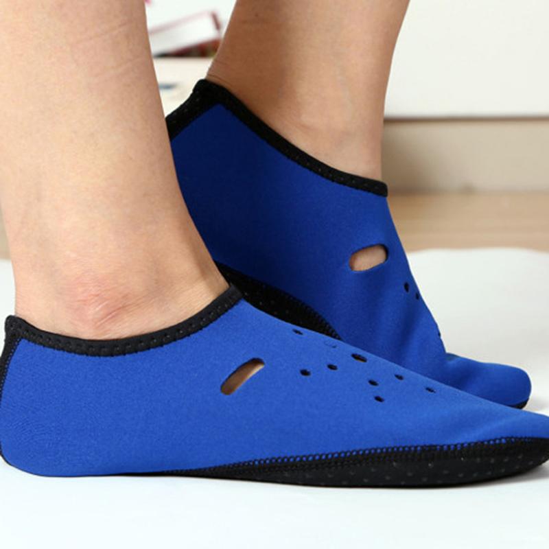 Product Introduction of Diving socks female male beach swimming water sports socks surfing diving snorkeling 32