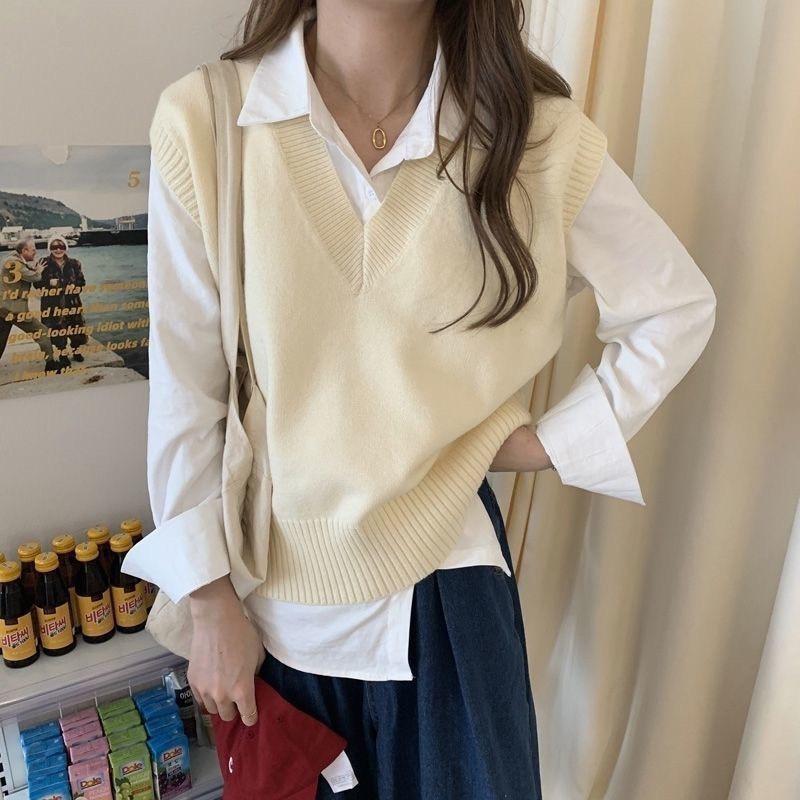 Áo Len Gile Sát Nách Cổ Tim Dáng Ngắn Chất Vải Mềm Mại Nhẹ Nhàng Mặc Hết Sức Thoải Mái Mà Cực Dễ Phối Đồ Cam Closet