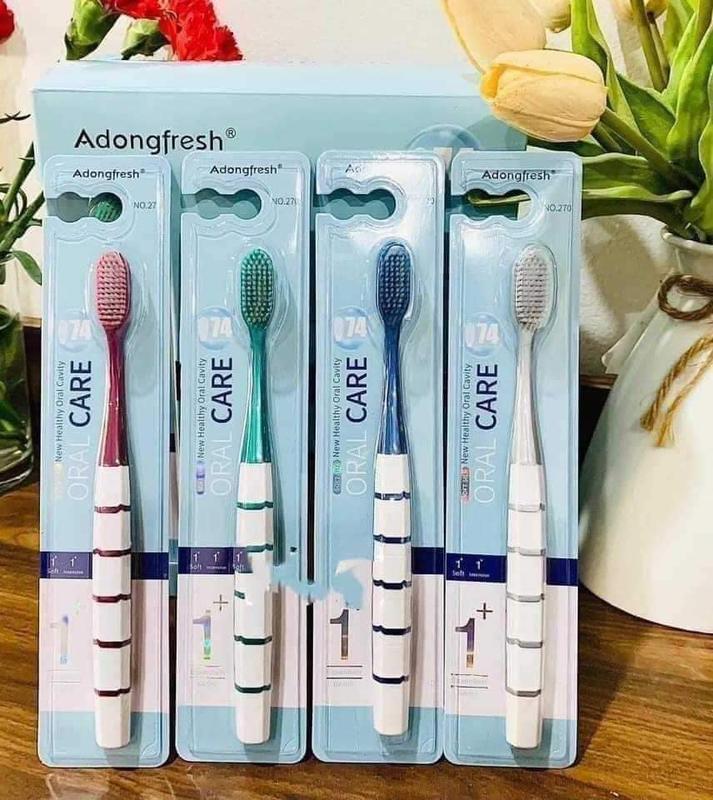 Combo 5 Bàn Chải Nha Khoa ORAL CARE Sợi Chỉ Tơ Mềm Mại - Nhãn Hiệu Hàng Đầu