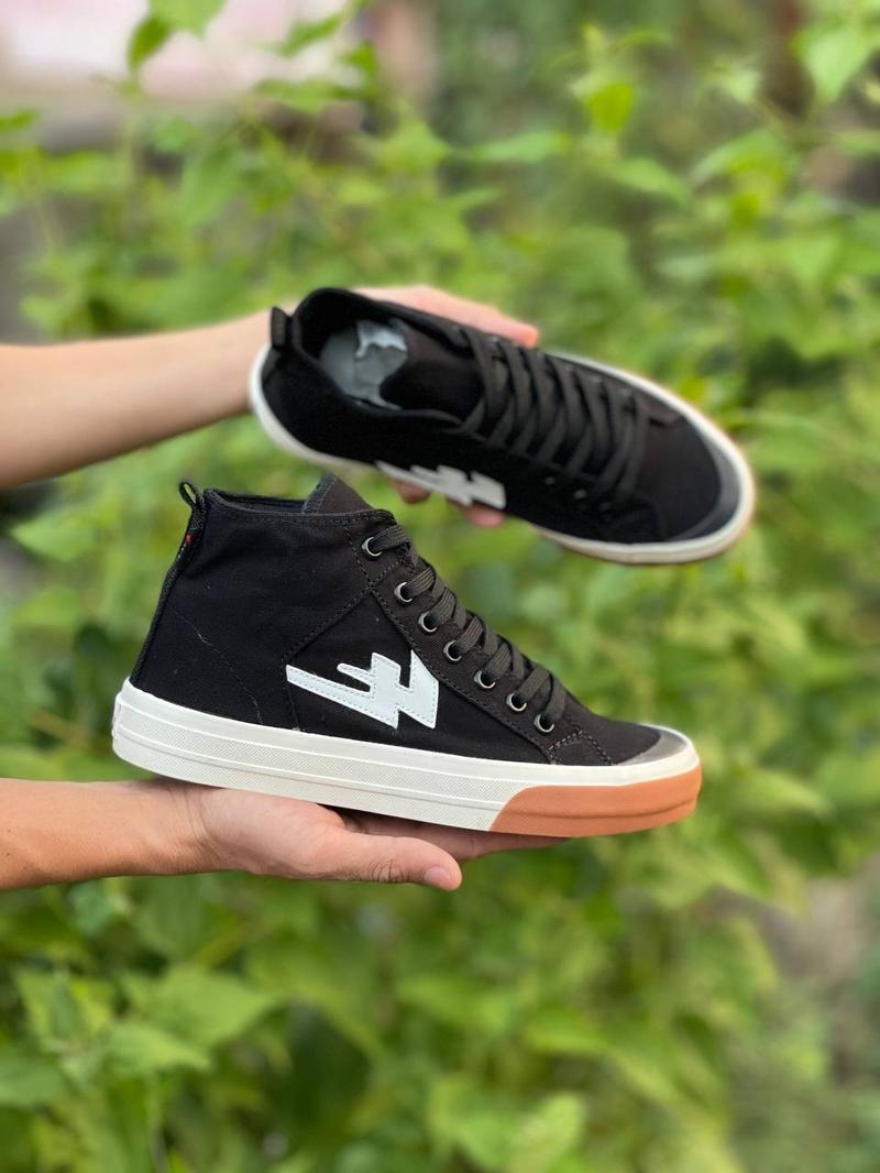 Product Introduction of Sneakers Aekoshoes TwoYears High Black Gum Produk Lokal Made In Indonesia 3