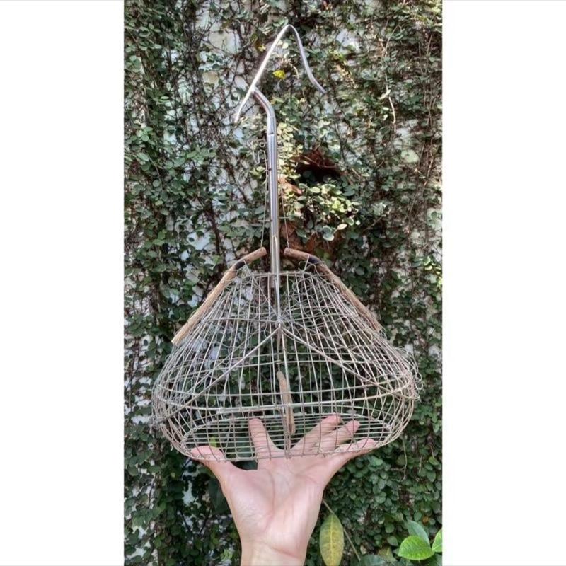 Lồng inox quả đào 2 mặt dành cho chim khuyên, hút mật kèm cóng nhựa xiên chuối lụp