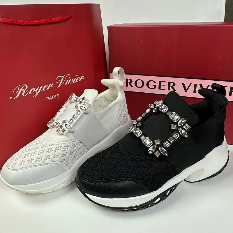 Sepatu Ro Vivier Viv Run 4216