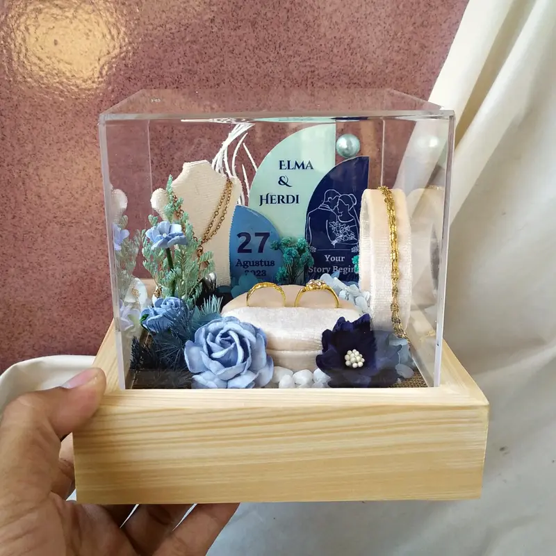 Tempat Cincin Kalung & Gelang Lamaran Pernikahan 0