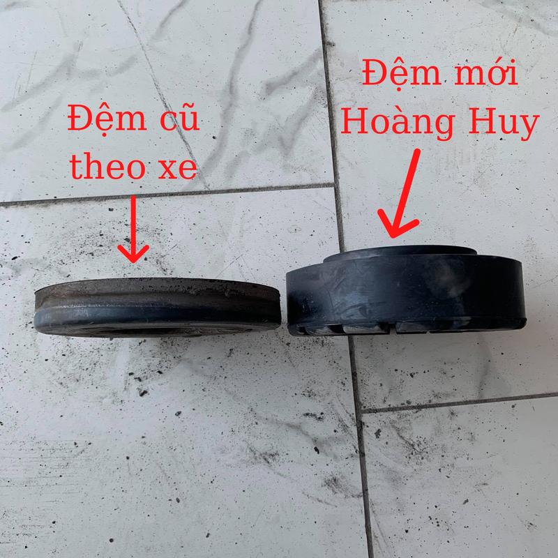 Xe Innova,Fortuner _ phụ tùng ô tô cao su giảm chấn giảm xóc hỗ trợ nâng gầm chống xệ gầm kịch gầm Hoàng Huy Phụ Kiện