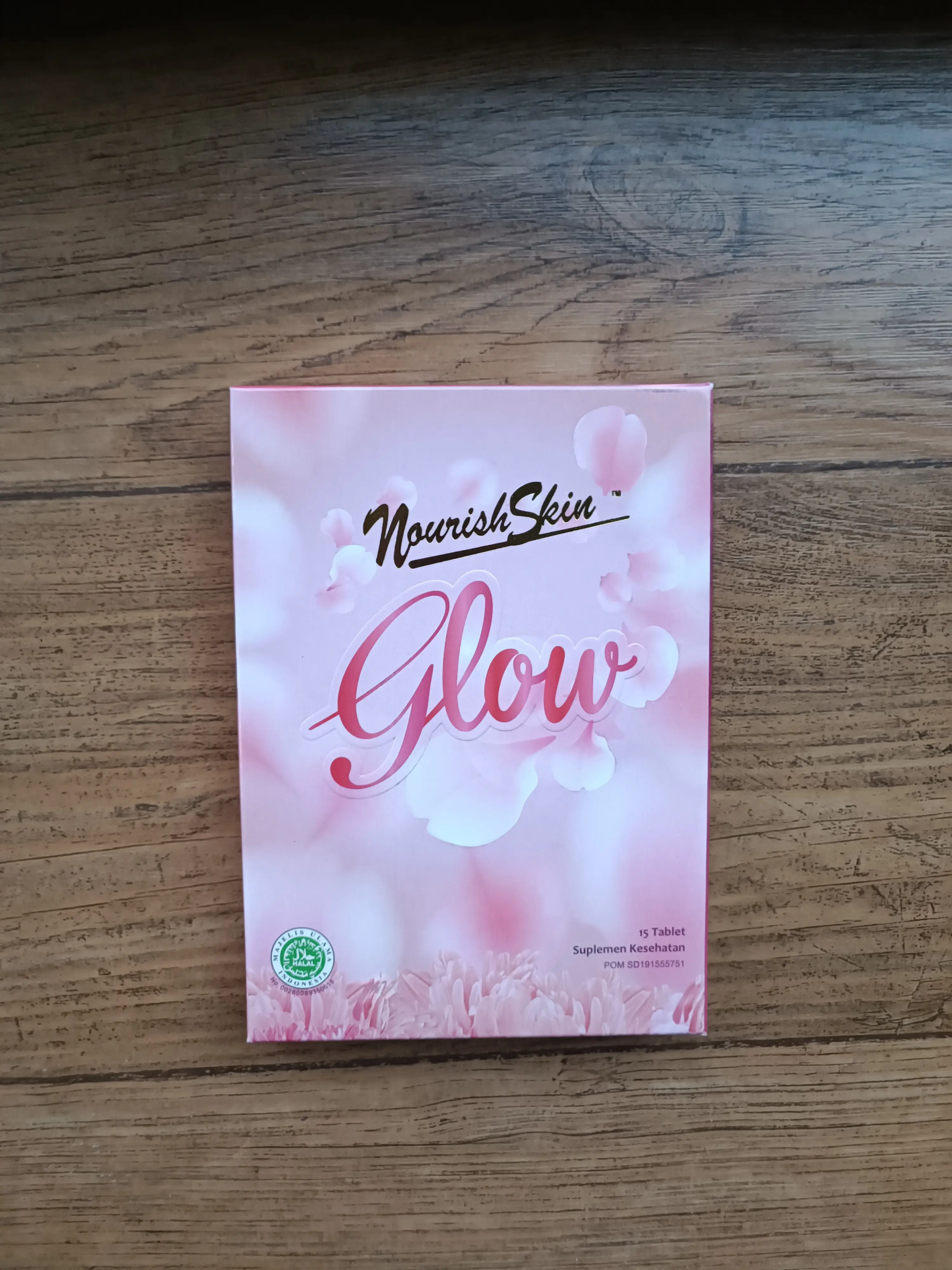 Nourish Skin Glow 15 Tablet Suplemen Kulit Kusam agar menjadi Glowing