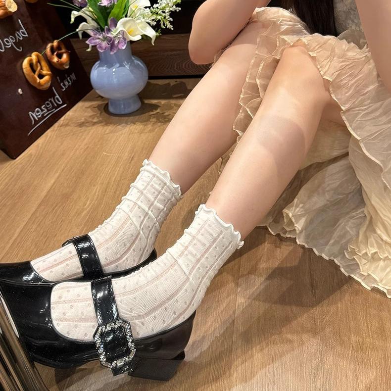 Product Introduction of Women Lace Flower Socks Retro Floral Mesh Lolita Cute Socks Thin Middle Tube Sock Korean Girl Sweet Breathable Socks 12