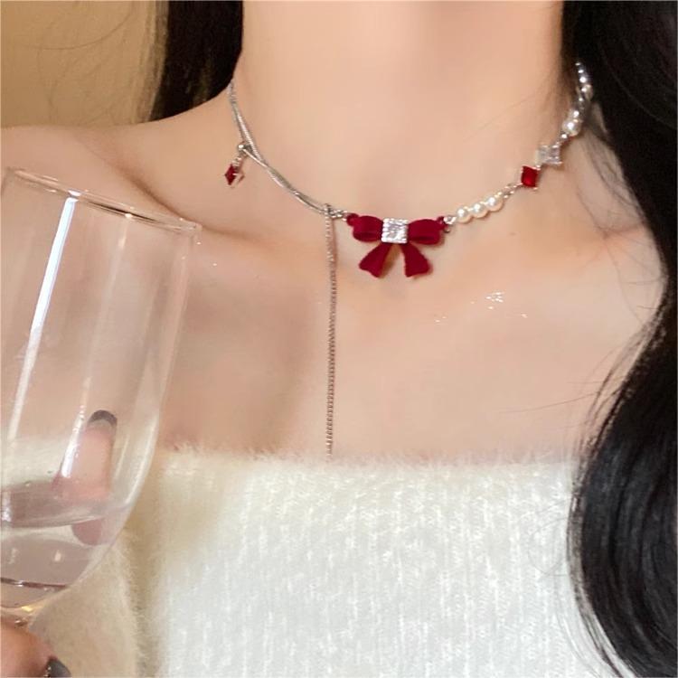 Product Introduction of Red Bow Pearl Necklace for Women New Popular Clavicle Chain Noble Niche Necklace Light Luxury High-Grade Accessories 4