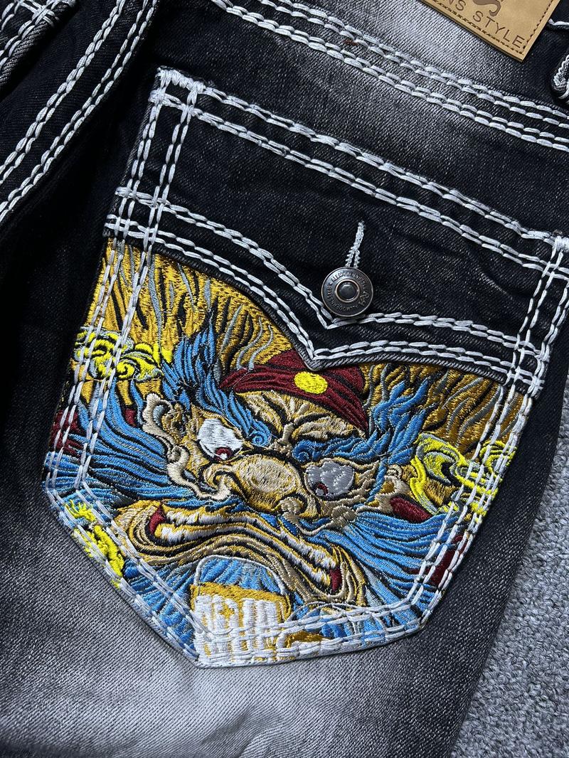 Product Introduction of Quần jean nam dài  màu đen wash gân , hoạ tiết thêu hình Samurai 9