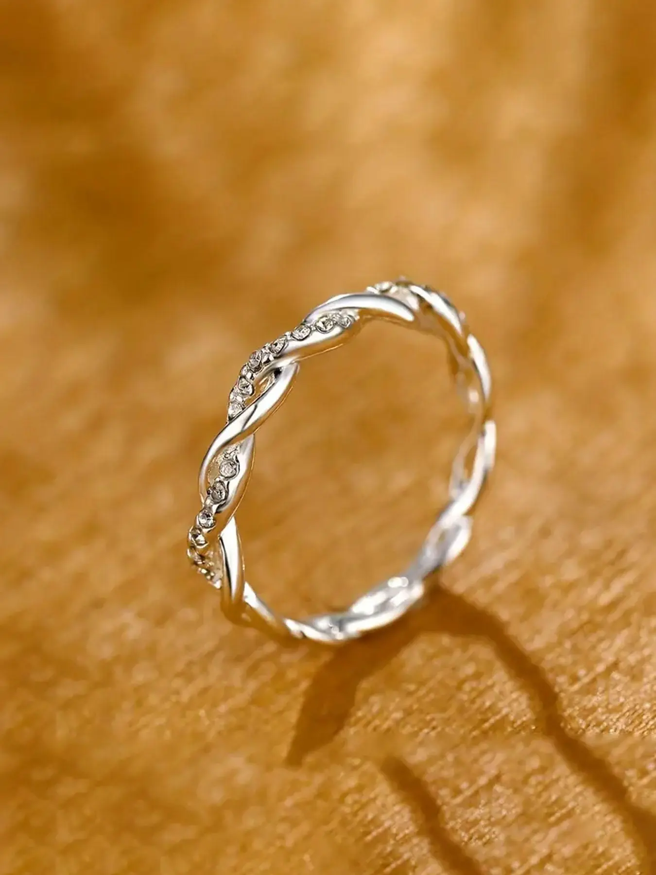 Fashion Rhinestone Decor Twist Design Ring, Elegant Jewelry for Women for Party, Daily Decor, Trendy All-match & Exquisite Jewelry for Gift