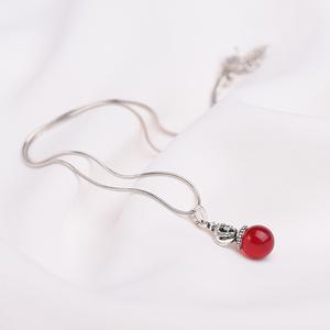 Rantai Sweater, Gaya Korea Mudah, Kalung Garnet, Loket Pixiu, Loket Semanggi Empat Daun Rubah, Bahan Aloi, Baharu pada 2025