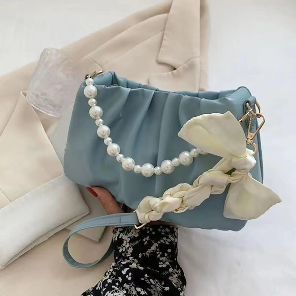 Fashion Pleated Crossbody Shoulder Bag Fashion Cloud PU Leather Small Handbags Purse Women Luxury Design Underarm Bags ?