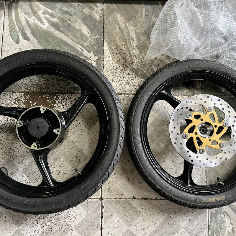 Combo Bánh xe bánh Mâm 3 cây (Đao) cho winner v1 winner x winner v3 abs thêm lồng abs 4 lỗ nha ae.phụ tùng xe máy.size 1.6 1.85 Phụ Kiện