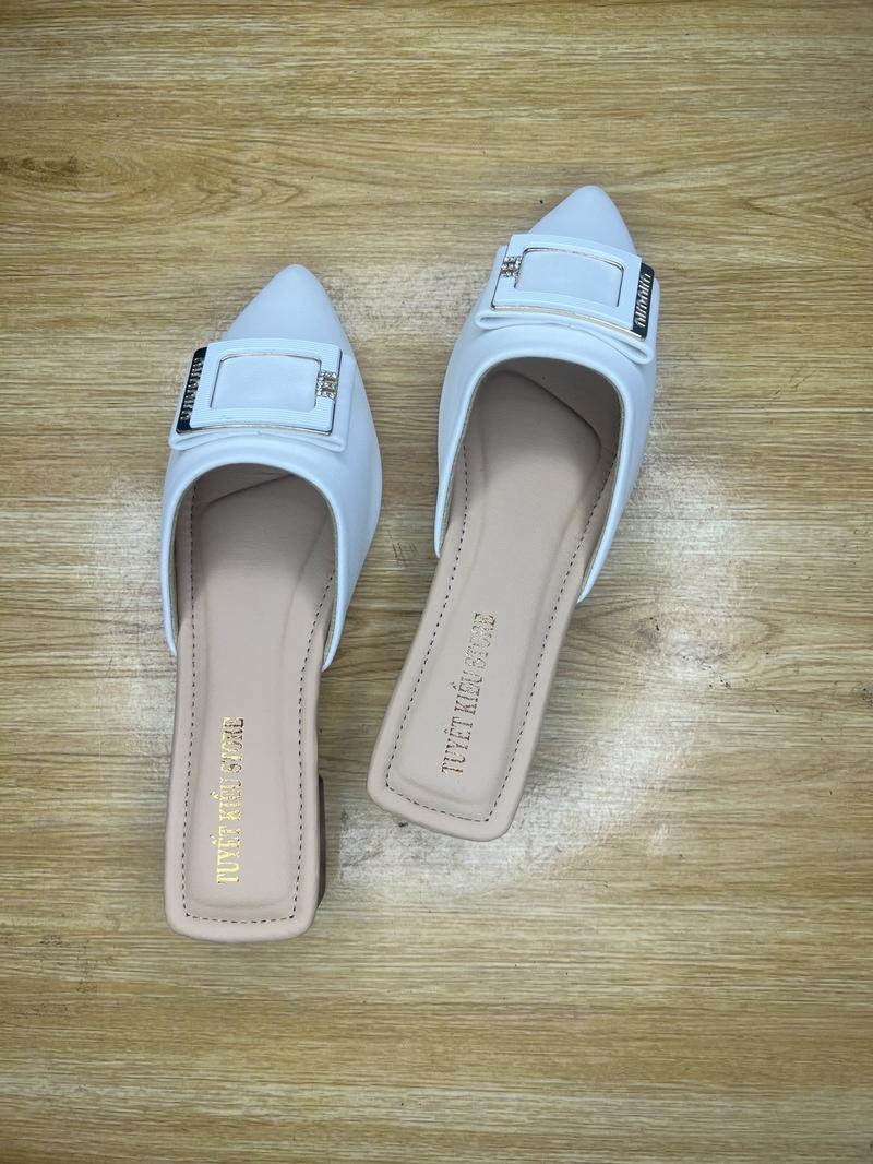Product Introduction of TUYETKIEUSTORE Sục 3p đính đá điểm nhấn Nữ DéP Shoes Mũi nhọn Women GiàY 7