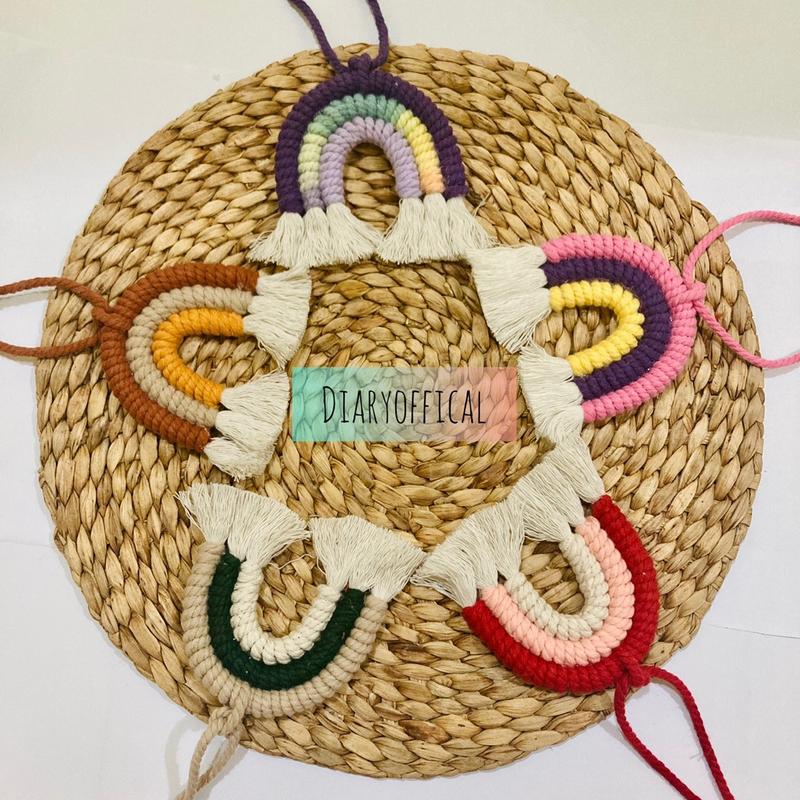 Gantungan kunci / Keychain / Gantungan Tas / Bagcharm / Souvenir / Macrame Rainbow 2