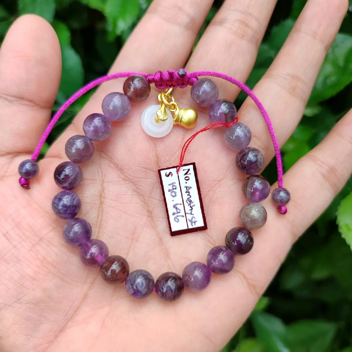 Gelang (Kedamaian dan ketenangan jiwa)