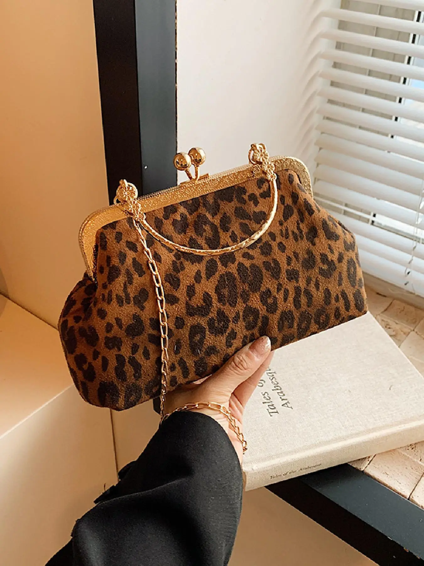 Fashion Leopard Pattern Handbag, Casual Versatile Shoulder Bag for Women, Trendy All-match Commuter Bag for Daily Used