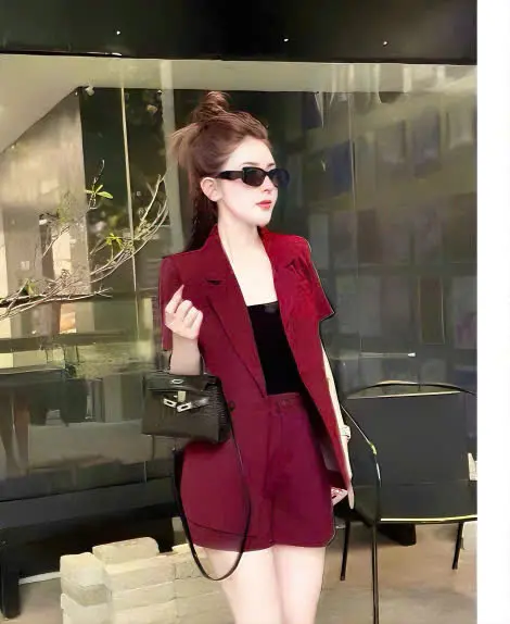 Set Vest Tay Ngắn Bigsize Nữ Quần Short Công Sở - Set 3 Món Lụa Chéo Thái Thiết Kế Dự Tiệc Nữ Cao Cấp Xinh Đẹp Sang Trọng  50-95kg Áo Top Cotton Màu Nâu Sen Màu Đen Set Đồ Nữ đẹp Set Áo Croptop Bộ Suit Nữ Sang Chảnh Bigsize Women Kem 2349 - 2349 3