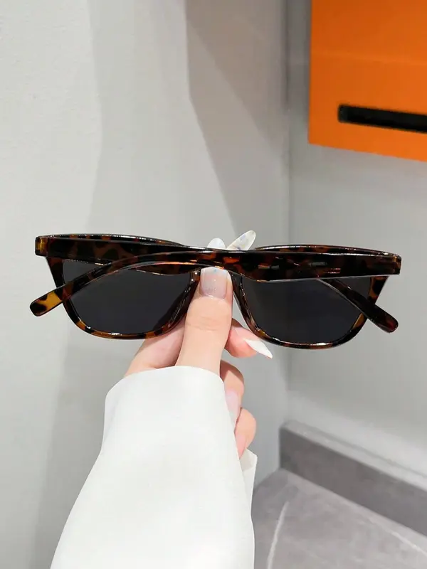 Unisex Street Trendy Sunglasses, Trendy Vintage Cat Eye Frame Sunglasses for Everyday Use, Cute Fashion Accessories for Outdoor Activities, Women 4