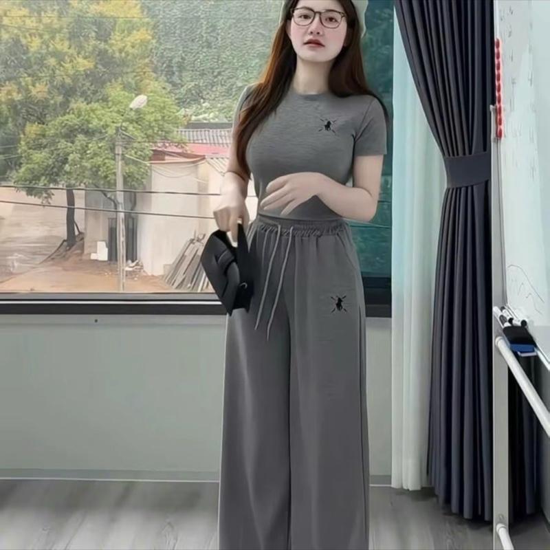 Set bộ zip chất tăm lạnh áo croptop mix quần suông phong cách hàn quốc - Thêu ngựa toả sáng