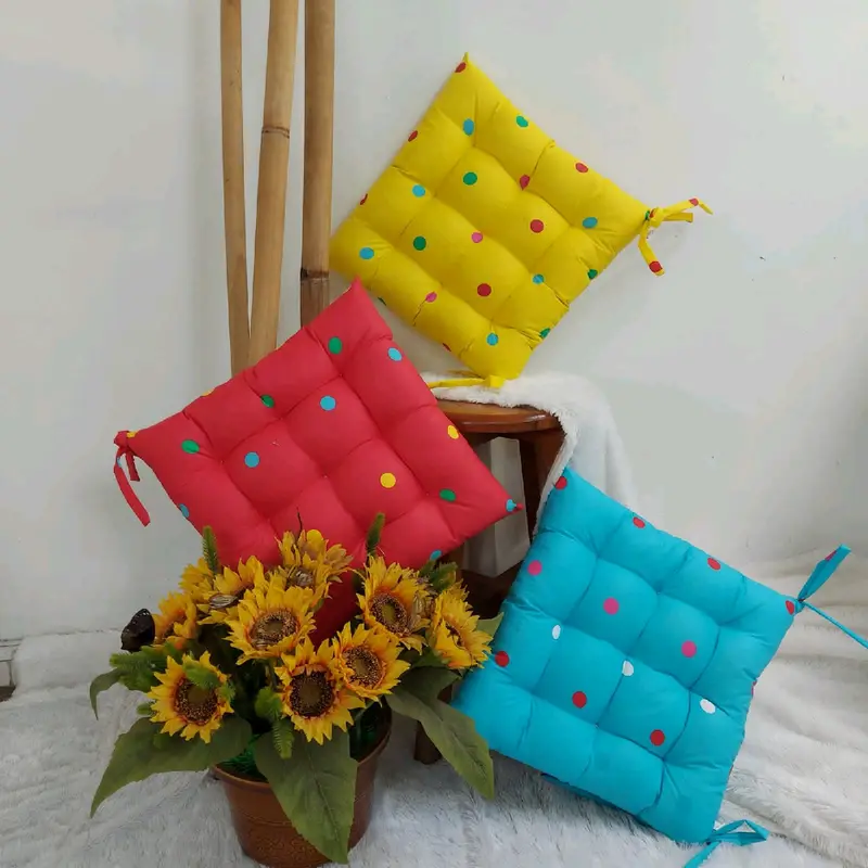Bantal Duduk Tahu Kotak-kotak kursi 0
