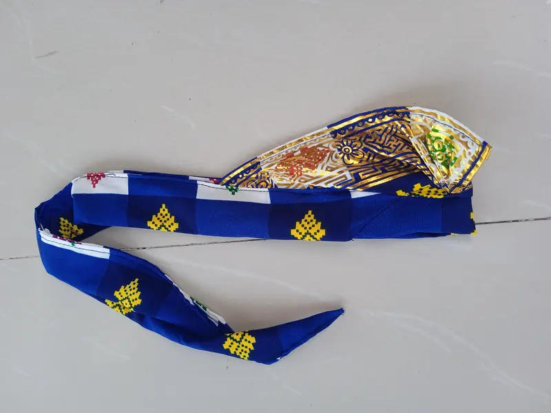 Udeng Ikat Setengah Jadi Motif Kotak Kotak Souvenir Hiasan Kepala Bali Abu Biru 4