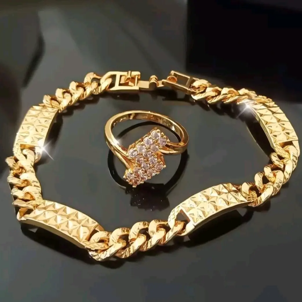 gelang tangan rantai free cincin motif terbaru asli titanium anti luntur Perhiasan Wanita  Bracelets  Emas