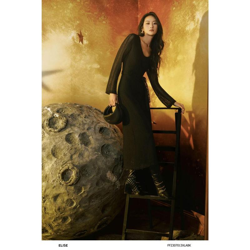 Đầm lưới len sợi đen buộc dây eo Thiết kế Elise mã FF2307013DXLABK