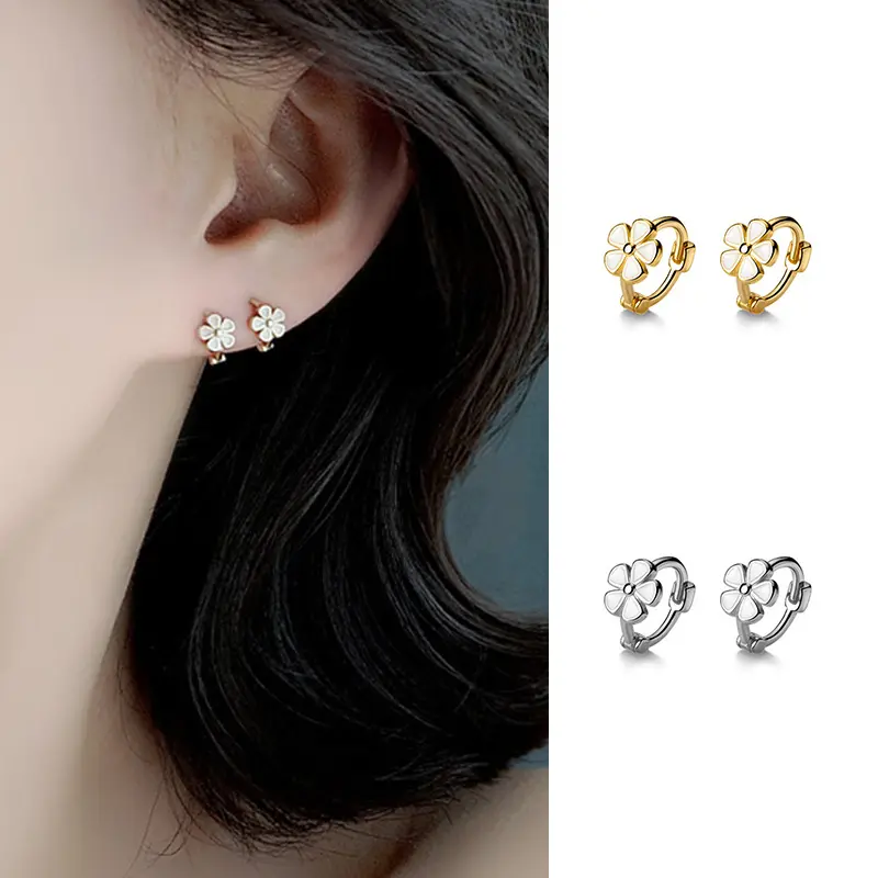 【Sktlz Barang akan dikirim dalam 24 jam】Anting-anting Bunga Daisy Retro Perak S925 Anting-anting Lingkaran Sederhana Desain Ceruk Gesper Telinga 0