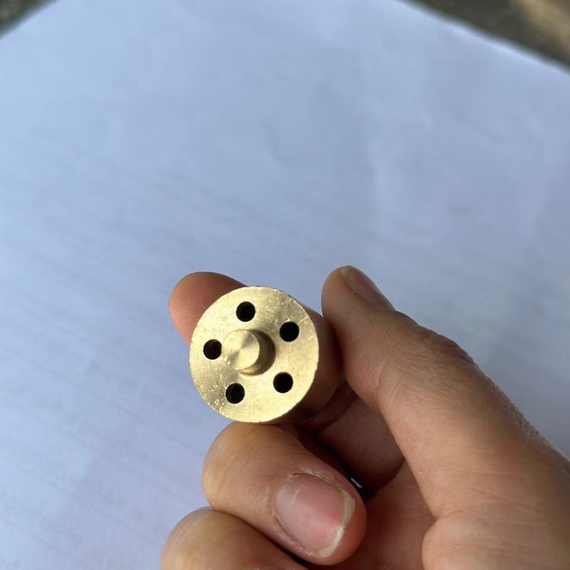 Lõi đồng trong kèn chim hơi gắn xe tải