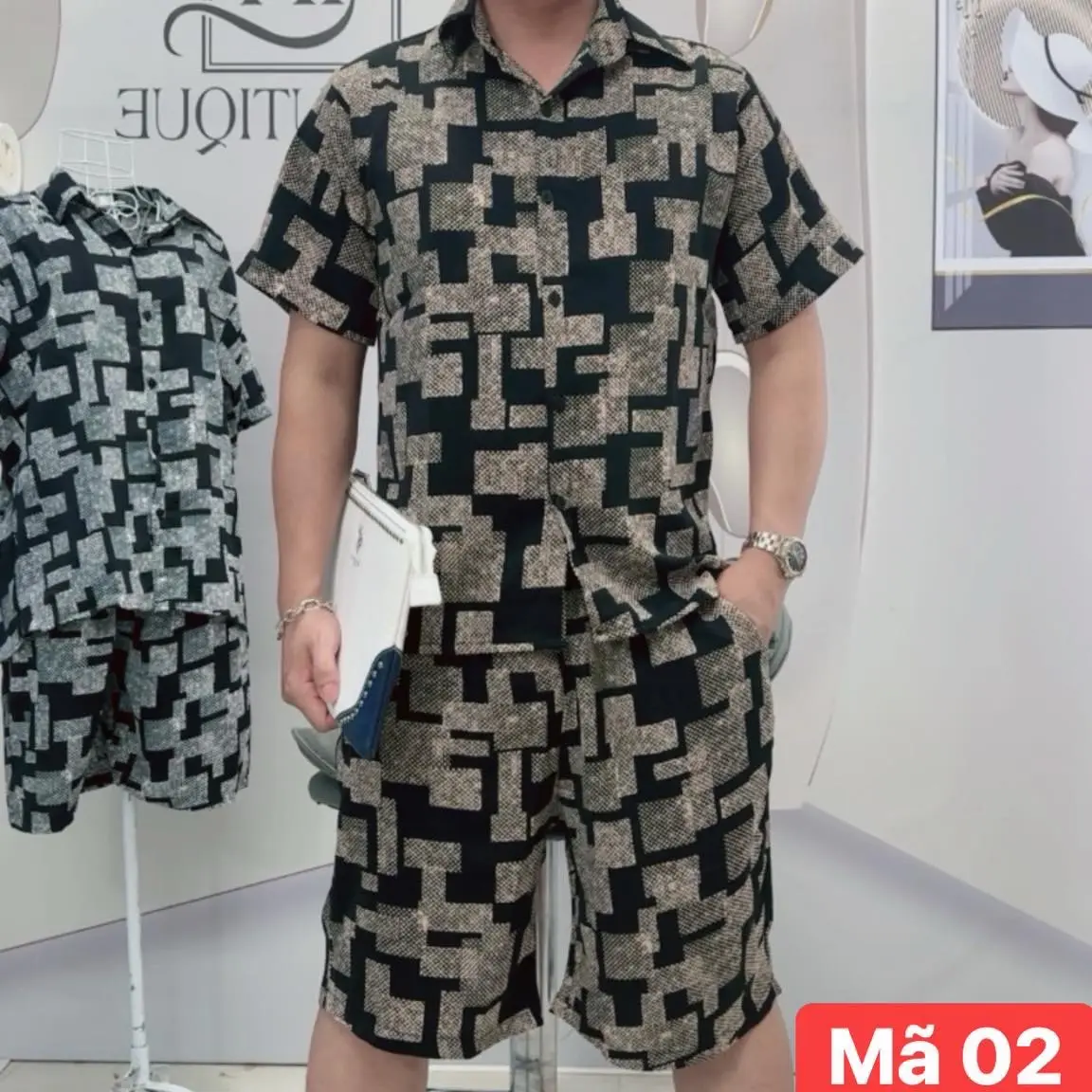Bộ quần áo sơ mi chất vải lụa , thiết kế tinh tế kiểu dáng bắt mắt . Đủ size từ 45>90kg Nam Có Cổ