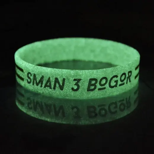 Embracelet | Glow In the Dark Wristband Custom