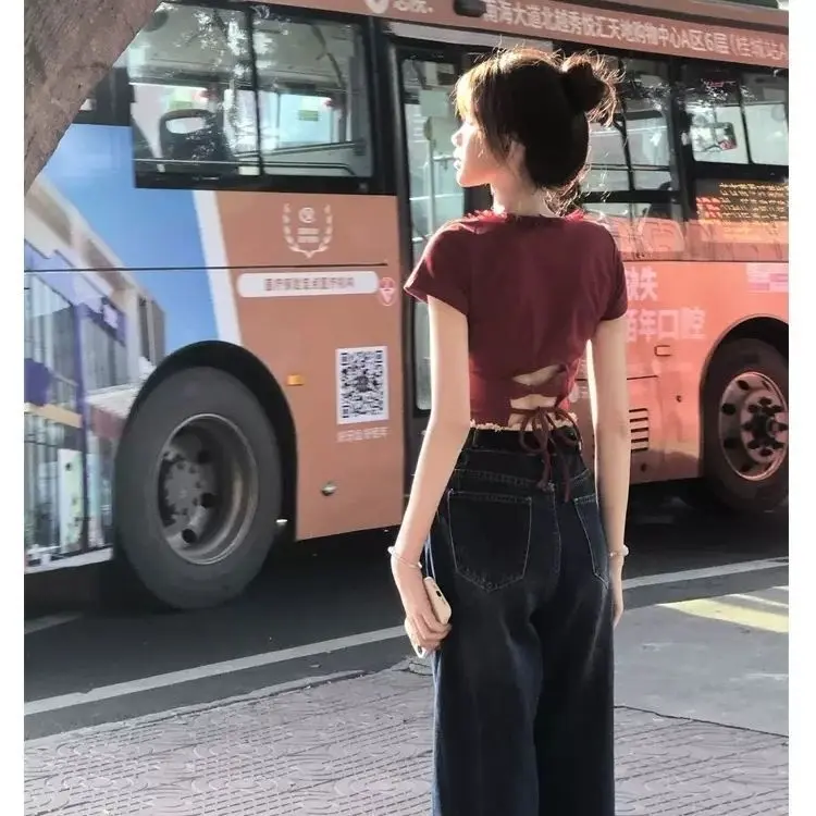 Áo Phông Ngắn Tay, Thiết Kế Trái Tim Rỗng Hở Lưng Buộc Dây Dành Cho Nữ, Ngắn, Mỏng Vừa Vặn, Phong Cách Mùa Hè, Thiết Kế Đẹp, Áo Dễ Phối Đồ Thường Ngày