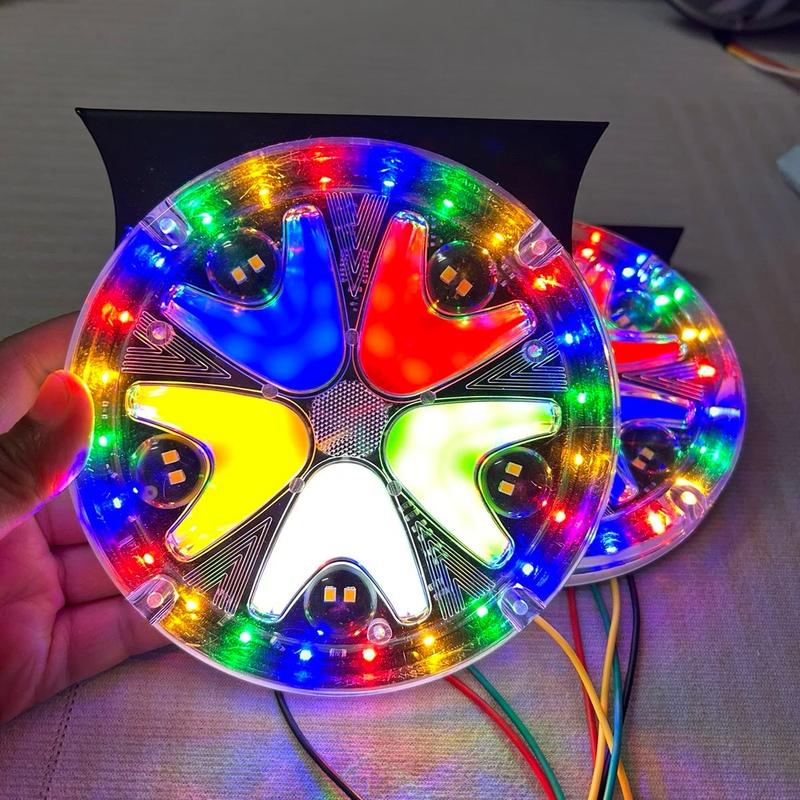 Một đôi (2cái) đèn hậu trong nhấp nháy đầy màu sắc cho xe tải 12v-24v