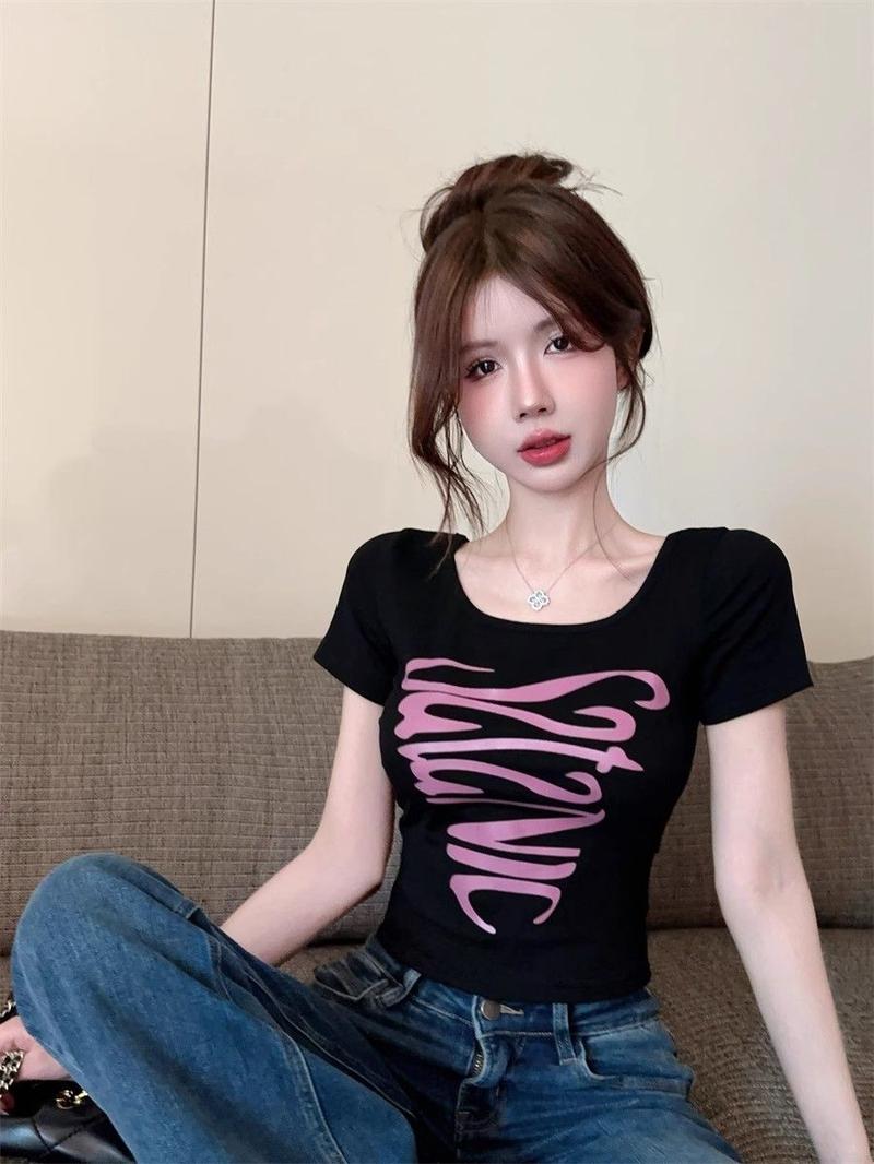 Product Introduction of Hot Design girls lace-up backless shoulder short sleeve top WOMEN'S slim fit slimming handbag color printed short T-shirt 4