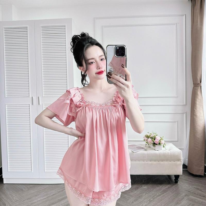 Bộ Đùi ngủ Ren Ngực 2 Nơ Dễ Thương, lụa latin cao cấp, quần đáy sâu, có chằn đáy, size 45-70kg, Nữ Nhung Women