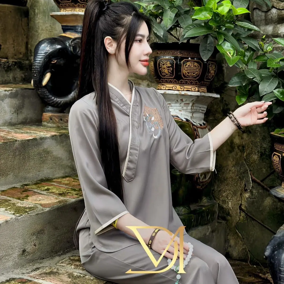 (HÀNG CAO CẤP VẢI DÀY) Pháp phục thêu Tâm ba lá bồ đề vải trượt Nhật rất dày dặn (tặng chuỗi vòng tay đá hoặc gỗ) -có bigsize 76kg- Pháp phục Tín Như