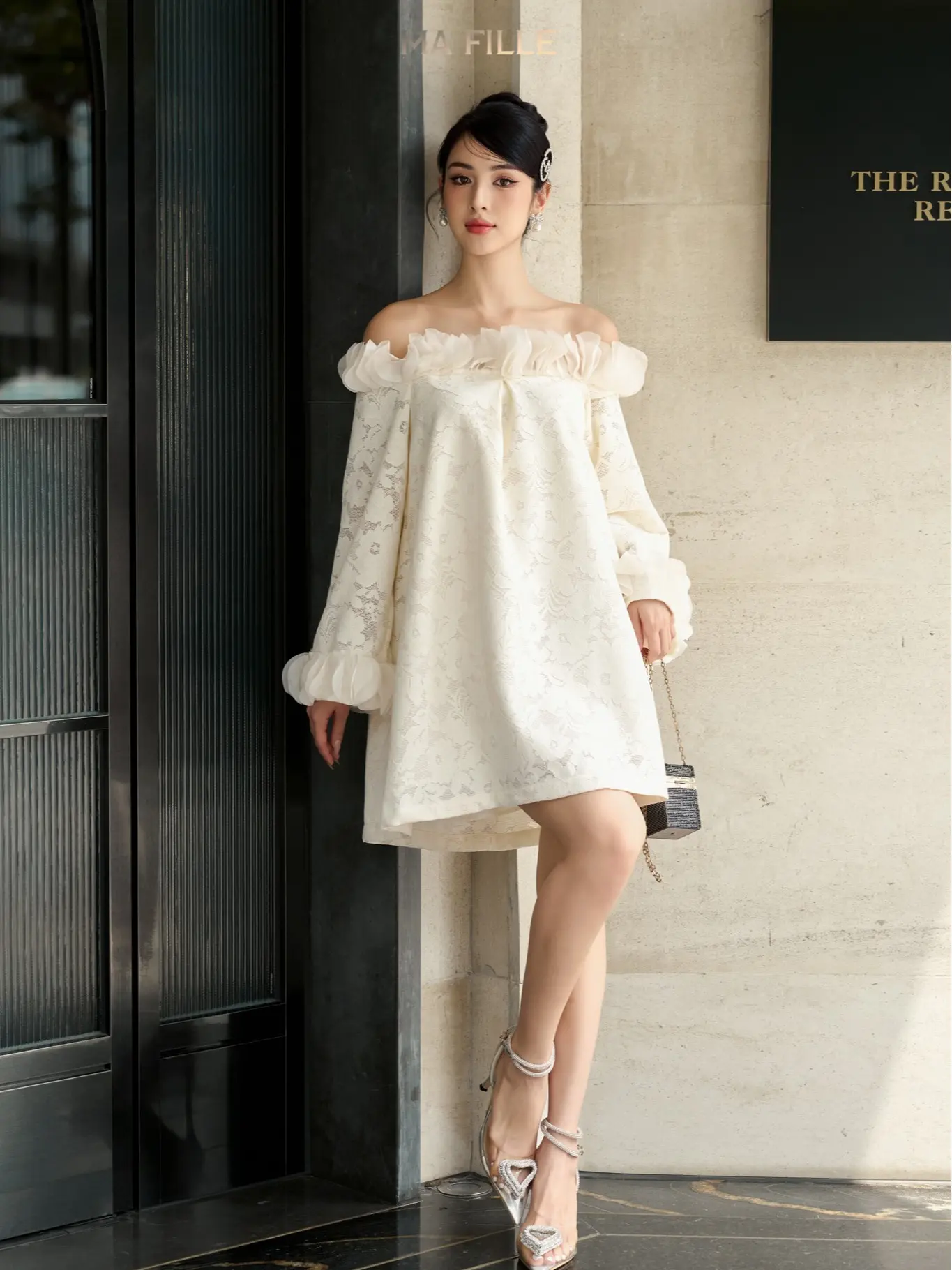 (MA FILLE) LICIA DRESS - váy ren màu kem trễ vai