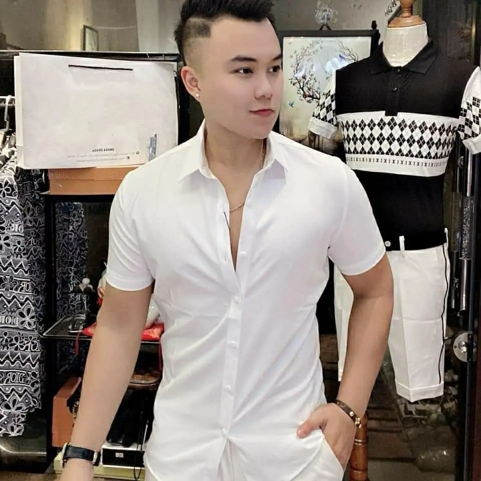 Áo sơ mi nam Ngắn tay.form body chất liệu vải lụa trơn Menswear Shirt Kate