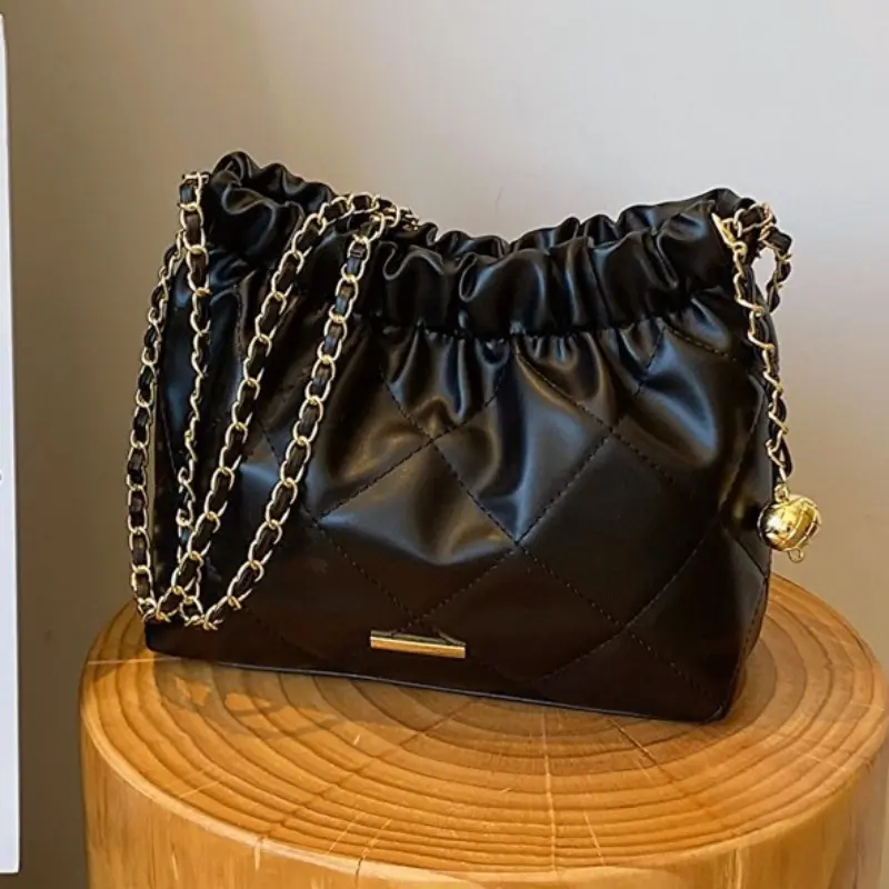 Fashionable Waterproof PU Leather Shoulder Bag