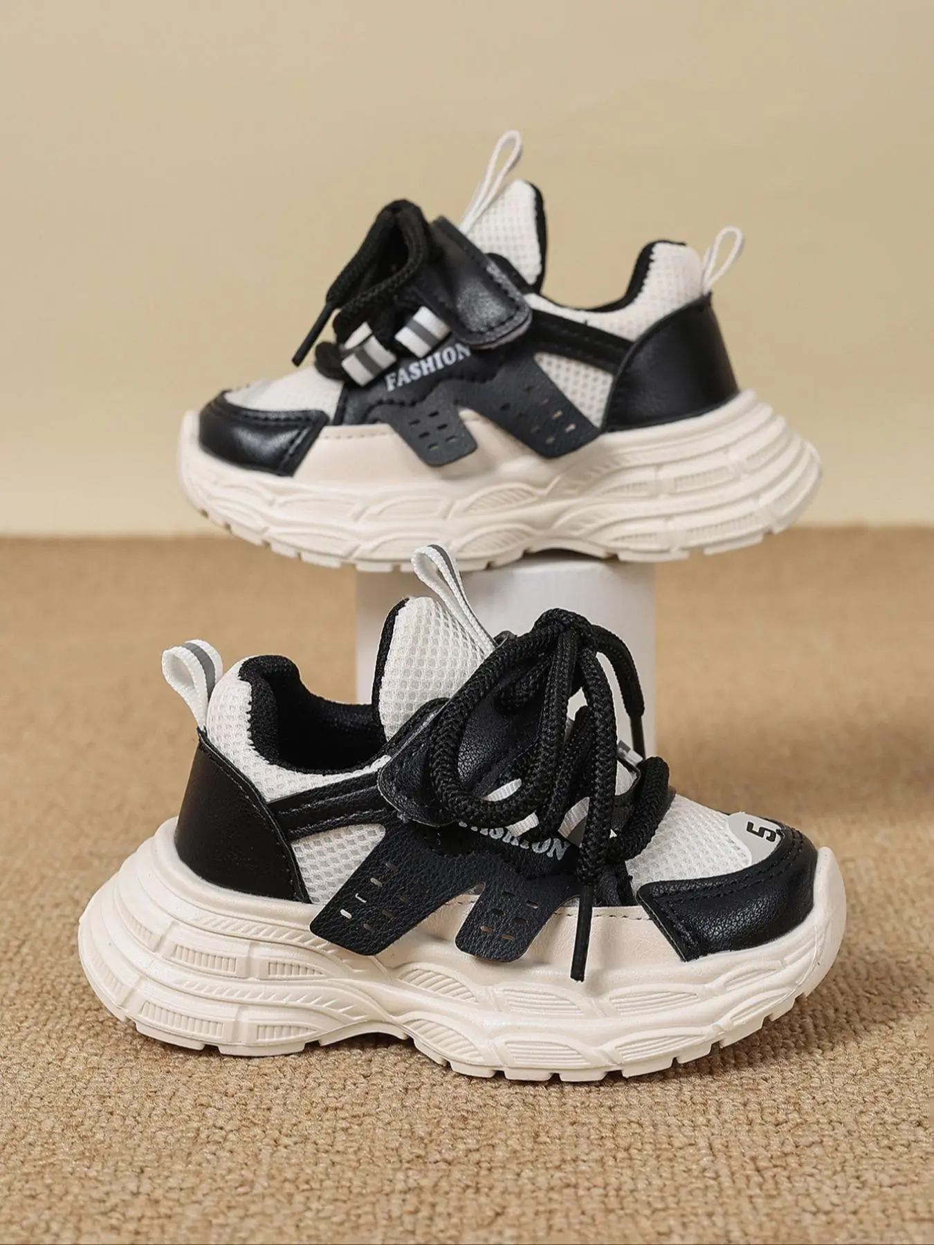 Boys Velcro Design Sneakers, Casual Comfortable Breathable Running Shoes, Non-slip Sports Shoes for Daily Wear