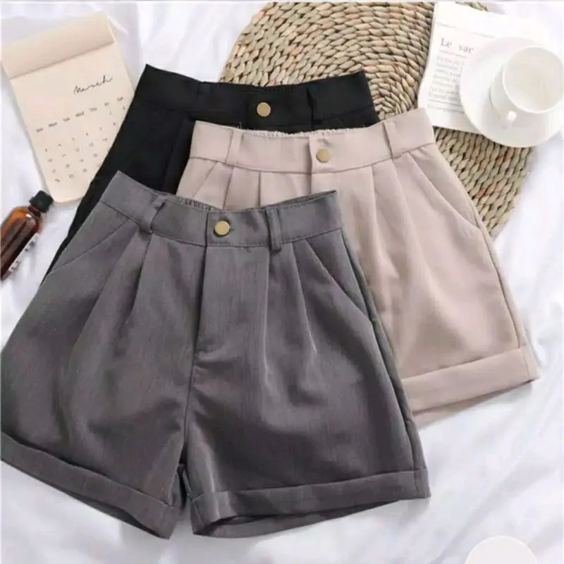 Celana Pendek Hotpants Wanita Kekinian Model  Kancing 0