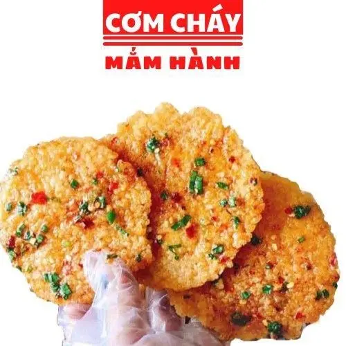Cơm cháy mắm hành ( 10 gói ) 3 miếng giòn rụm thơm ngon.