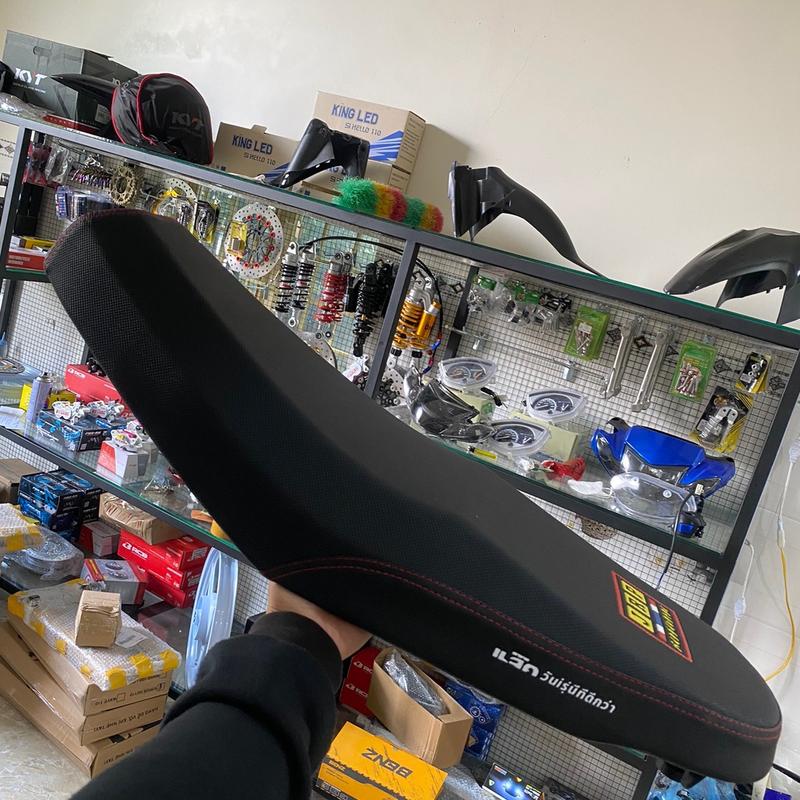 Yên 2 tầng gọt mẫu mỏng dành cho Sirius 50/110 xăng cơ