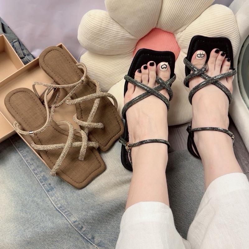 Dép Sandan Nữ Xỏ Ngón Dây Chéo Mũi Táo cao 1cm DéP GiàY Shoes Sandal Caro dép  chữ Jean