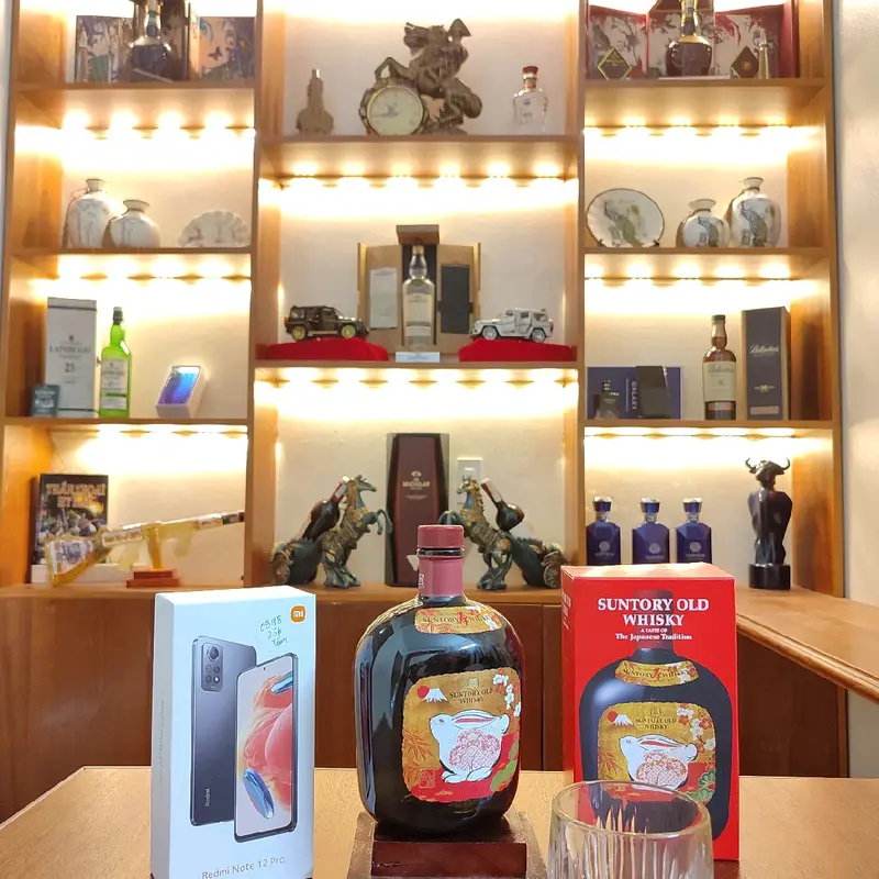 Vỏ chai r ngoại SUNTORY, NHẬT BẢN 6
