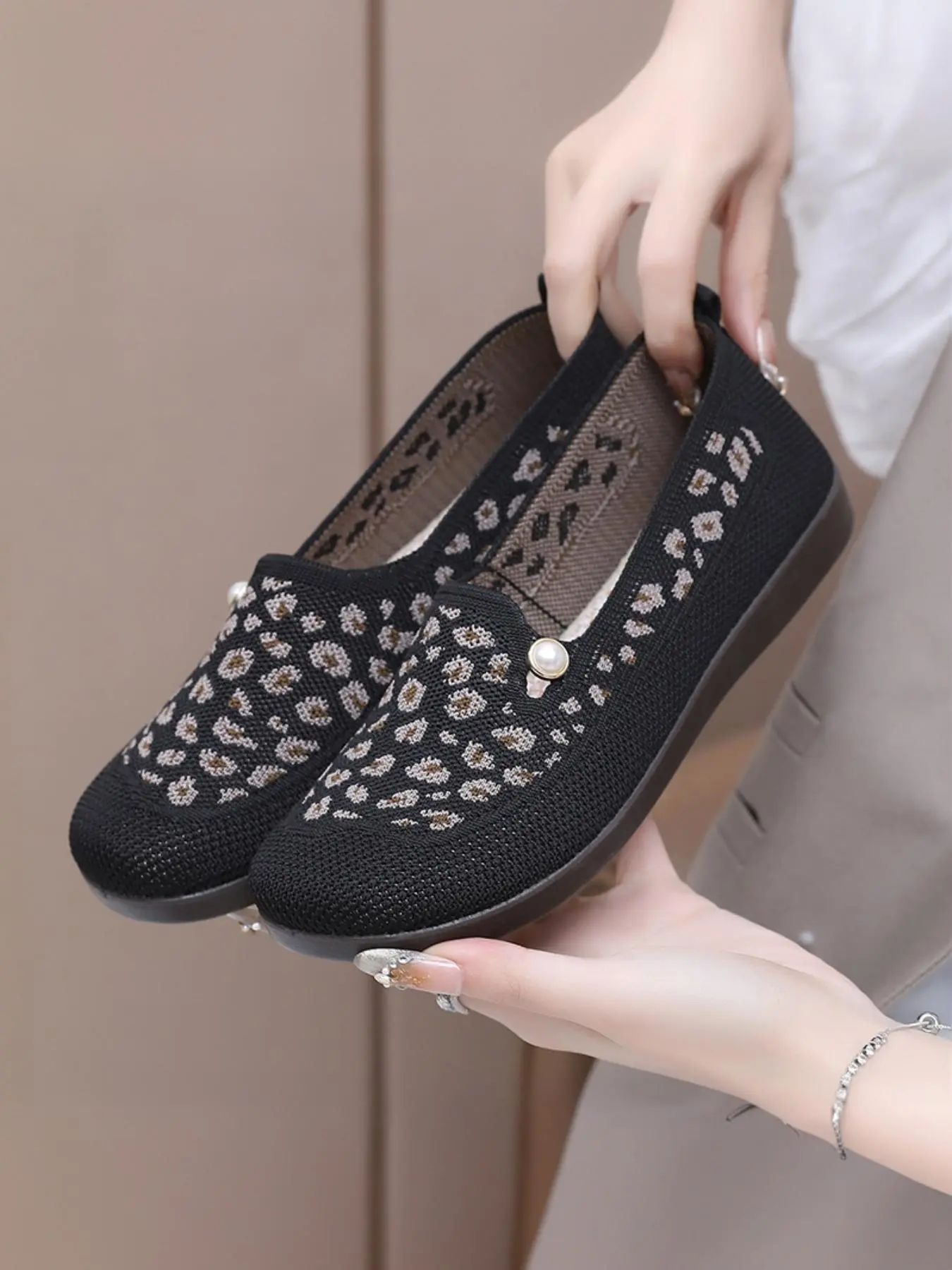 Women's Fashionable Leopard Print Slip on Sneakers, Casual Comfortable Flat Shoes for Daily Wear, Lightweight Breathable Shoes for Women & Girls