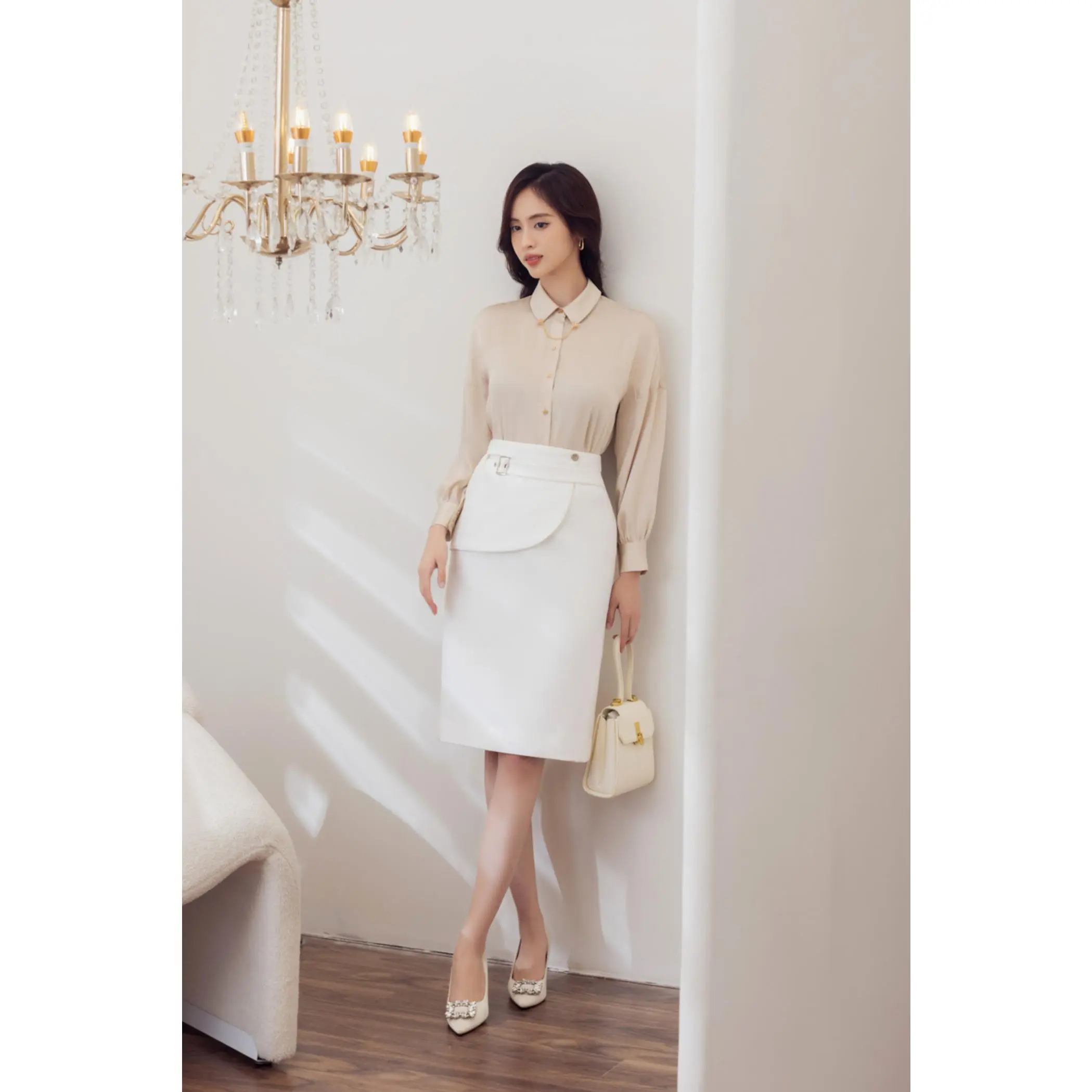 Chân váy bút chì cạp cách điệu IVYmoda MS 31M8007