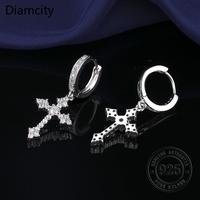 Gambar Diamcity Anting Salib Zircon Penuh Klasik Elegan Serbaguna - Platinum dari Diamcity Official Store Kab. Gresik 5 Tokopedia