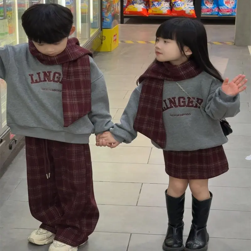 Bộ Đồ Mặc Nhà Cho Trẻ Em, Mùa Thu Và Mùa Đông, Quần Dài Kẻ Sọc Cho Bé Trai, Váy Nỉ Lót Nhung Màu Đỏ Công Chúa Nhỏ Phong Cách Phương Tây, Thời Trang Hợp Xu hướng, Phong Cách Joker 2