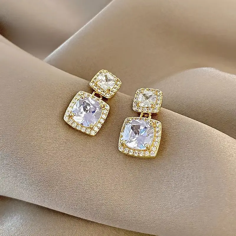 RRNS 321 Anting Rumbai Stud Anting Wanita Tusuk Fashion Alloy Gaya Elegan 4